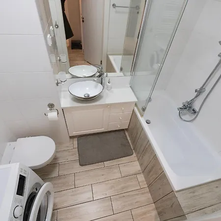 Luxury In -12- Free Parking Apartment *